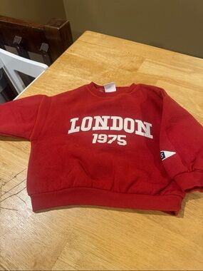 Zara Red London 1975 Sweatshirt